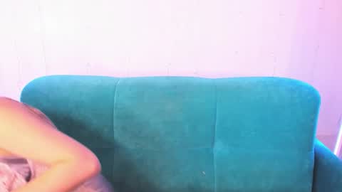 alessakiss online show from 11-18-25, 08:30