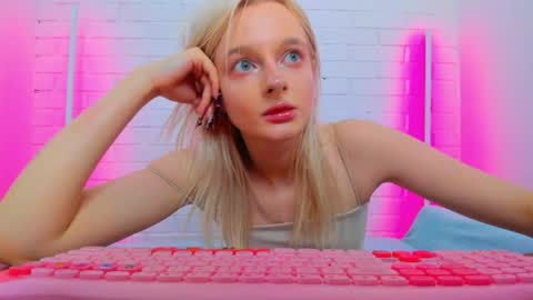alessakiss online show from 06-13-26, 02:20