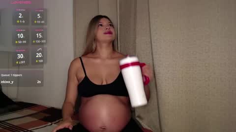 Alessandra Bloom online show from 05-12-26, 08:00