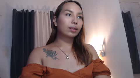Snapshot of alessandramore chatting on 05-24-26, 05:18 Alessandra online show from 05-24-26, 05:18