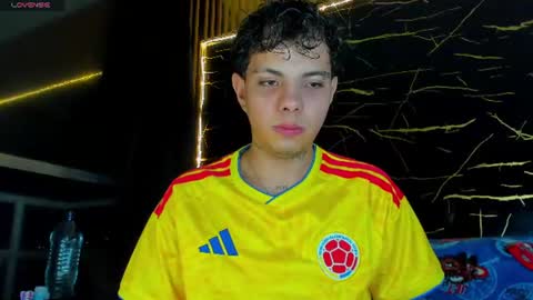 Snapshot of alessandro__777 chatting on 07-04-26, 04:51 Alessandro online show from 07-04-26, 04:51