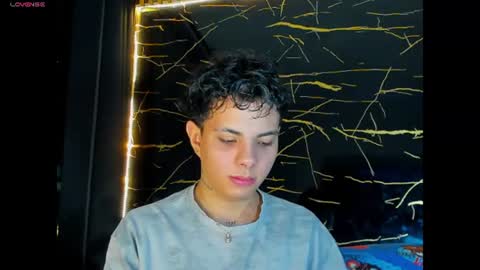 Snapshot of alessandro__777 chatting on 08-01-26, 04:45 Alessandro online show from 08-01-26, 04:45