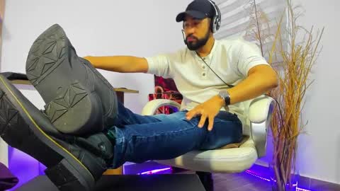 ALESSANDRO  WYE online show from 12-01-24, 09:04