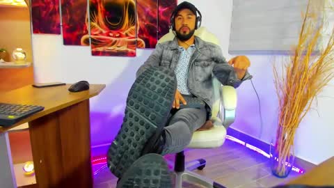 ALESSANDRO  WYE online show from 01-07-25, 03:35