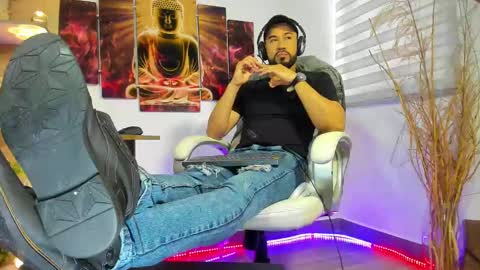 ALESSANDRO  WYE online show from 02-04-25, 02:10