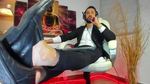 ALESSANDRO  WYE online show from 02-13-25, 09:41