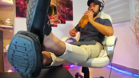 ALESSANDRO  WYE online show from 02-28-25, 11:47