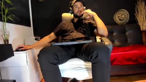 ALESSANDRO  WYE online show from 10-03-25, 09:17