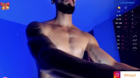Snapshot of alessandro_dibellucci chatting on 01-08-25, 03:39 Kciqu3 Independent model online show from 01-08-25, 03:39