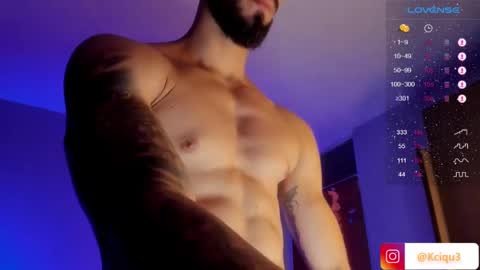 Snapshot of alessandro_dibellucci chatting on 01-19-25, 02:47 Kciqu3 Independent model online show from 01-19-25, 02:47