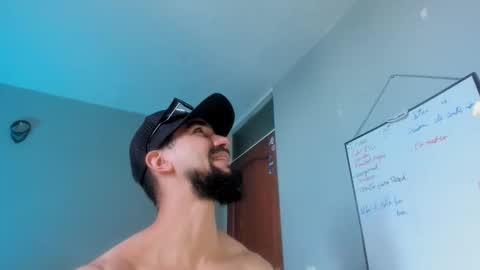 Snapshot of alessandro_dibellucci chatting on 09-19-25, 05:24 Kciqu3 Independent model online show from 09-19-25, 05:24