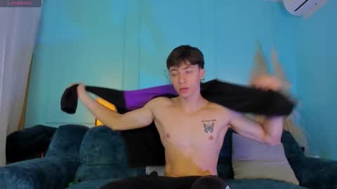 Alessandro Dybala online show from 12-03-25, 12:47