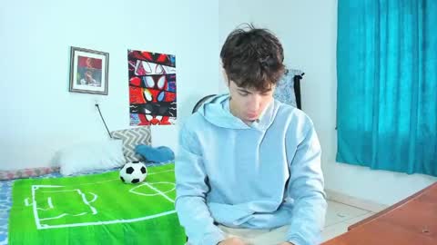Alessandro Dybala online show from 06-03-26, 12:19