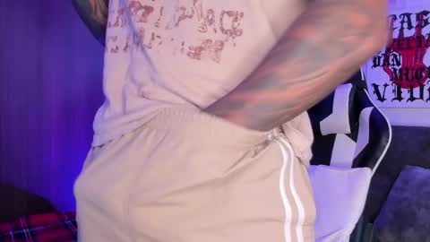 Alessandro Vanni online show from 04-06-26, 01:01