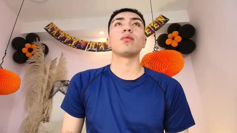 Alessandro  online show from 11-03-25, 04:36