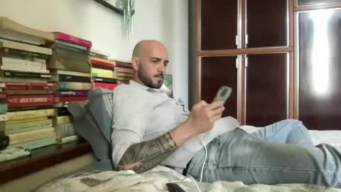 alessandromori91 online show from 05-12-26, 12:57