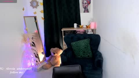Snapshot of alessia_anderson07 chatting on 01-25-25, 01:54 Yy  online show from 01-25-25, 01:54