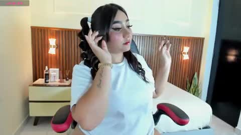 Snapshot of alessia_lara chatting on 07-22-26, 09:39 ALESSIA online show from 07-22-26, 09:39