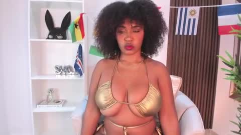 Alejandra  online show from 06-16-26, 12:19
