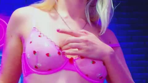 alessiacroft online show from 02-15-26, 07:51