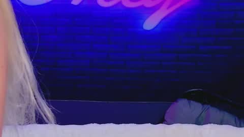 alessiacroft online show from 06-09-26, 04:02