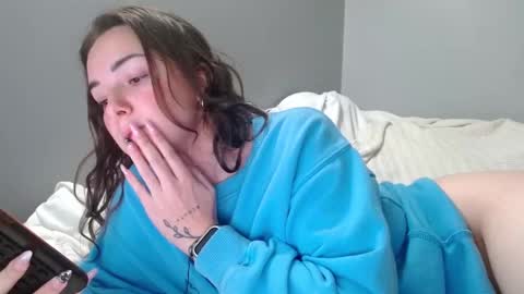 Snapshot of alessiasnow chatting on 11-23-25, 11:15 Alessia Snow online show from 11-23-25, 11:15