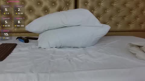 Snapshot of alessiiaa_ chatting on 02-11-25, 01:30 alessiiaa online show from 02-11-25, 01:30