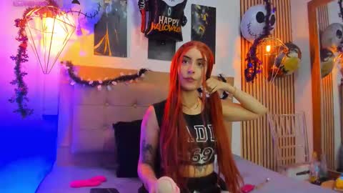 Snapshot of alesziarose chatting on 10-26-25, 07:09 Aleszia online show from 10-26-25, 07:09