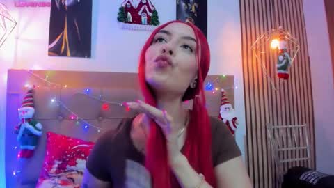 Snapshot of alesziarose chatting on 11-29-25, 12:08 Aleszia online show from 11-29-25, 12:08