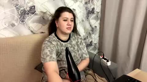 Aletta Oushen online show from 01-14-25, 01:49