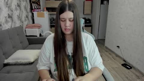 Aletta Oushen online show from 12-03-25, 10:02