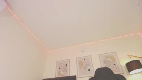 Alexa online show from 02-26-25, 12:38