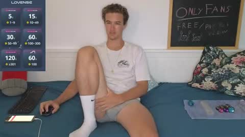 Alex83530 online show from 07-30-26, 07:18