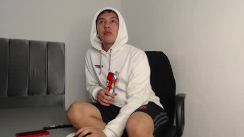 Owen online show from 12-21-24, 01:47