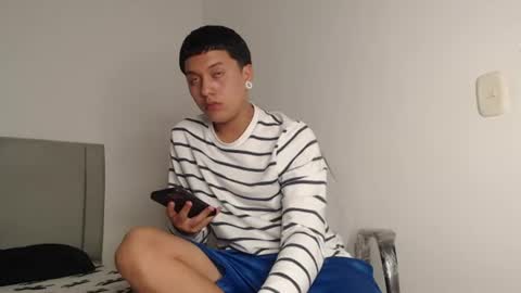 Snapshot of alex__lover chatting on 06-16-26, 02:58 Owen online show from 06-16-26, 02:58
