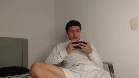 Snapshot of alex__lover chatting on 06-25-26, 05:12 Owen online show from 06-25-26, 05:12