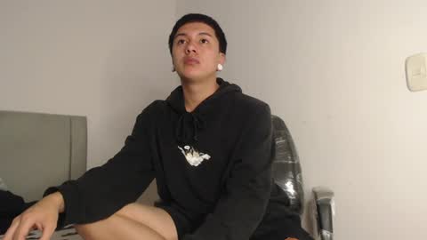 Snapshot of alex__lover chatting on 07-07-26, 12:57 Owen online show from 07-07-26, 12:57