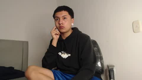 Snapshot of alex__lover chatting on 07-23-26, 03:15 Owen online show from 07-23-26, 03:15