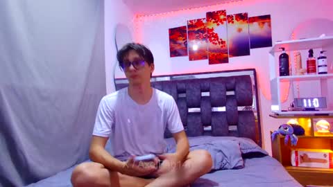 sneider online show from 05-19-26, 02:29