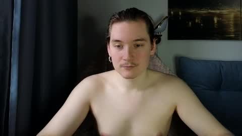 Snapshot of alex_candy_pump chatting on 05-05-26, 04:53 FAVORITE online show from 05-05-26, 04:53