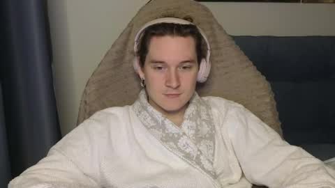 Snapshot of alex_candy_pump chatting on 05-31-26, 01:25 FAVORITE online show from 05-31-26, 01:25