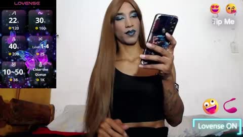 Snapshot of alex_charol chatting on 05-19-26, 04:57 charol online show from 05-19-26, 04:57