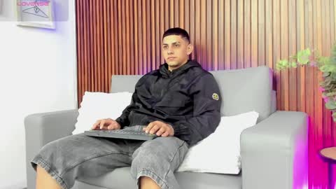 alex online show from 05-19-26, 12:11