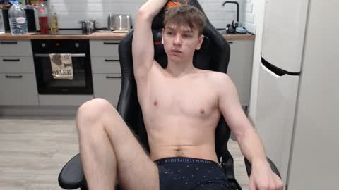 Alex online show from 12-08-24, 01:02