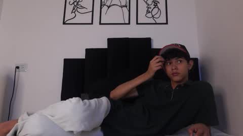 alex_mark_ online show from 02-25-26, 01:43