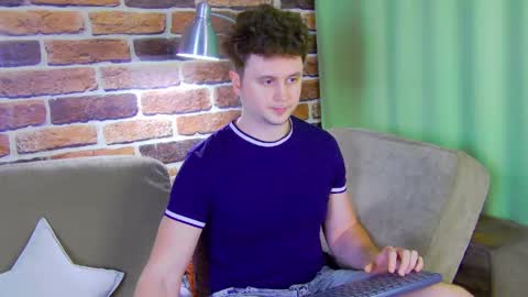 Snapshot of alex_onelove chatting on 05-25-26, 11:49 Alex online show from 05-25-26, 11:49