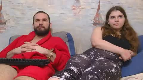 Alex and Sarah online show from 04-24-26, 06:43