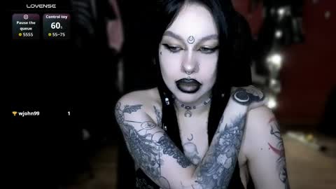 Snapshot of alex_succubus chatting on 05-18-26, 05:24 Alex Succubus online show from 05-18-26, 05:24