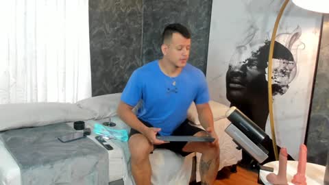 Alex Towers online show from 01-20-25, 07:14