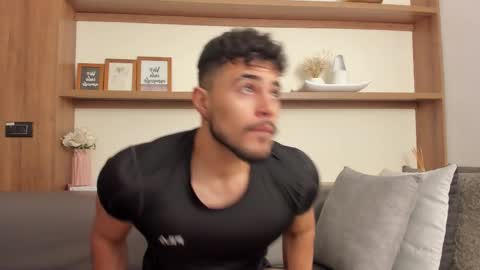 alex_wolf05 online show from 02-24-26, 05:11